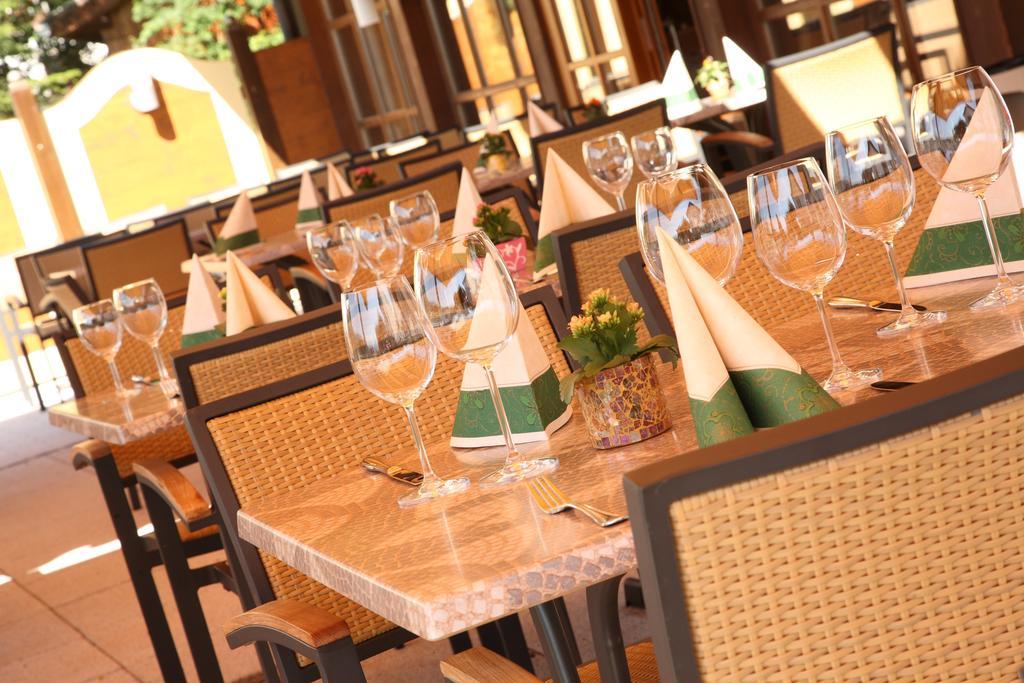 Hotel Christine ไอเซนแบร์ก ภายนอก รูปภาพ